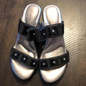 Dexflex sandals